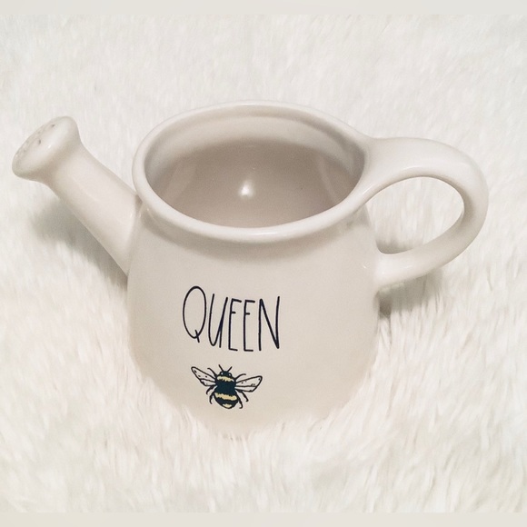 Rae Dunn Queen Bee Watering Can - Picture 1 of 5